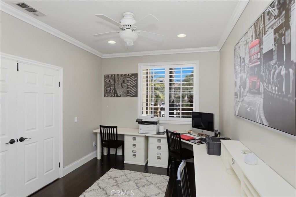 Image 19 of property listing at 4360 Edenwild, Corona, CA 92883