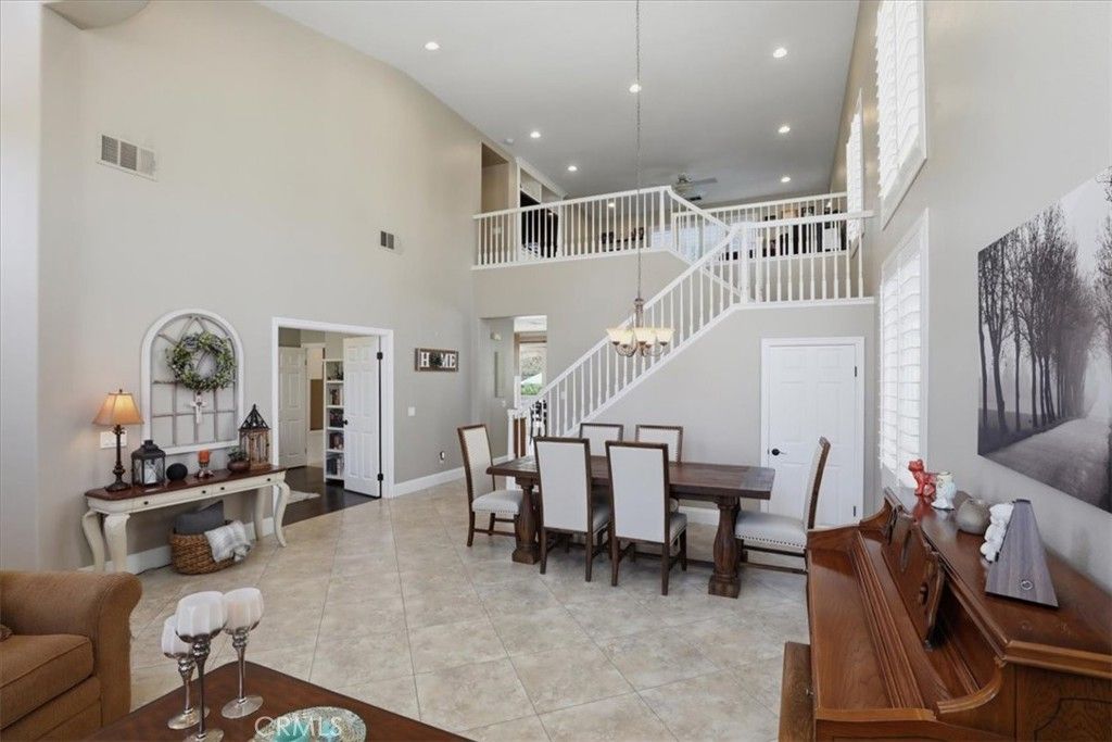 Image 9 of property listing at 4360 Edenwild, Corona, CA 92883