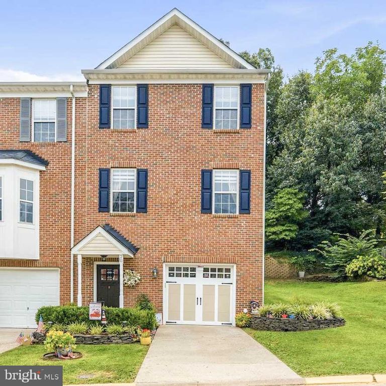 211 SHAW CT, Fredericksburg, VA 22405