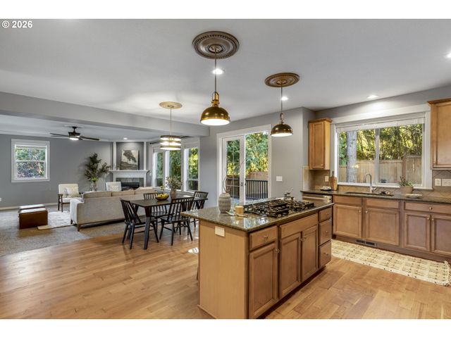14439 Se CRYSTAL St, Portland, OR 97236
