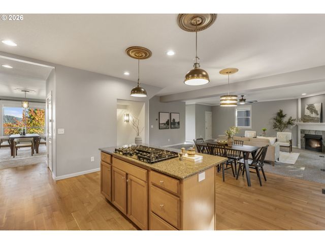 14439 Se CRYSTAL St, Portland, OR 97236