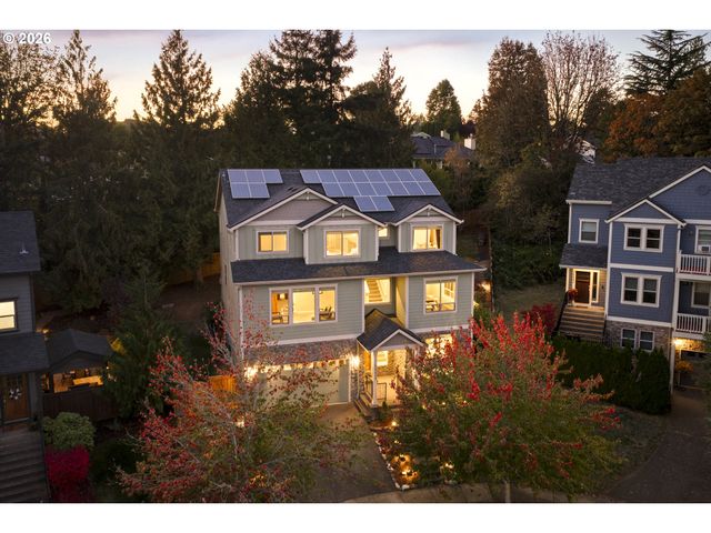 14439 Se CRYSTAL St, Portland, OR 97236