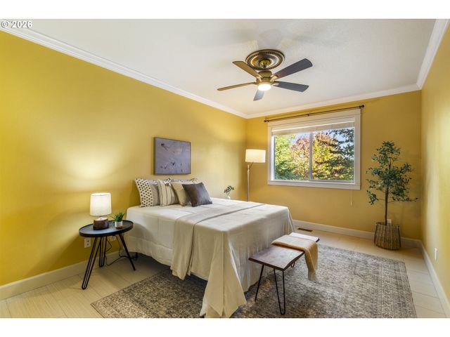 14439 Se CRYSTAL St, Portland, OR 97236