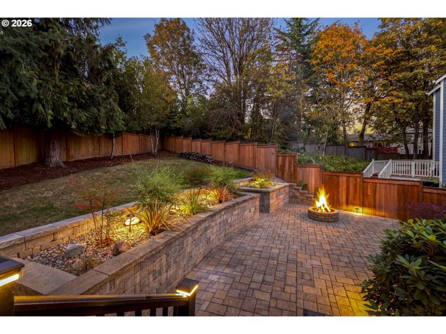 14439 Se CRYSTAL St, Portland, OR 97236
