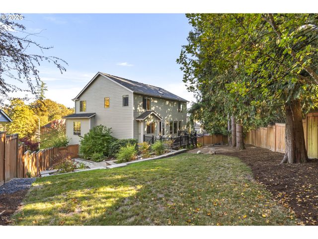 14439 Se CRYSTAL St, Portland, OR 97236