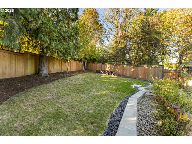 14439 Se CRYSTAL St, Portland, OR 97236
