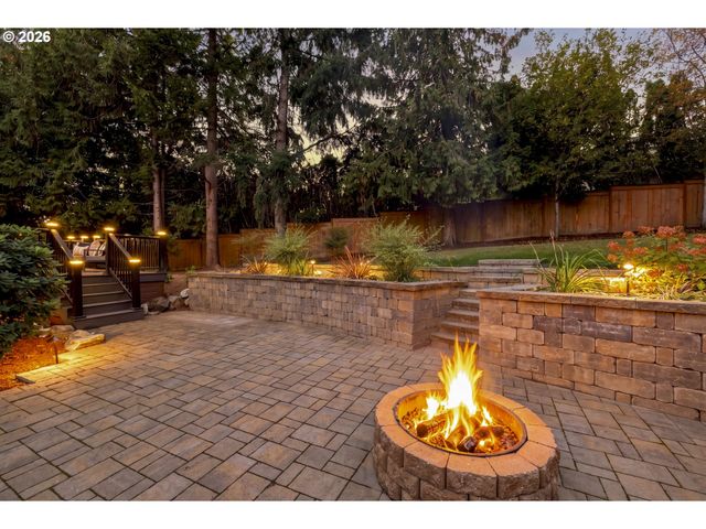 14439 Se CRYSTAL St, Portland, OR 97236