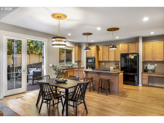 14439 Se CRYSTAL St, Portland, OR 97236