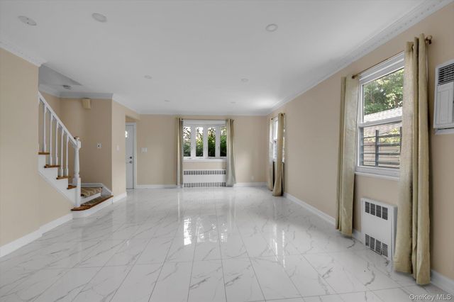 164-38 76th Road, Fresh Meadows, NY 11366