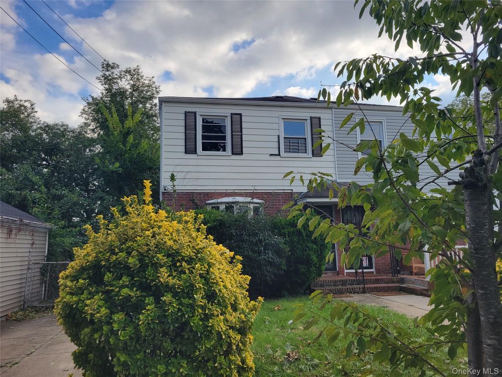 164-38 76th Road, Fresh Meadows, NY 11366 — photo 3