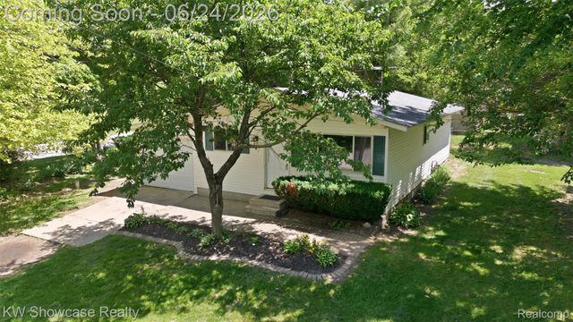 801 Farnsworth Road, White Lake Charter Township, MI 48386