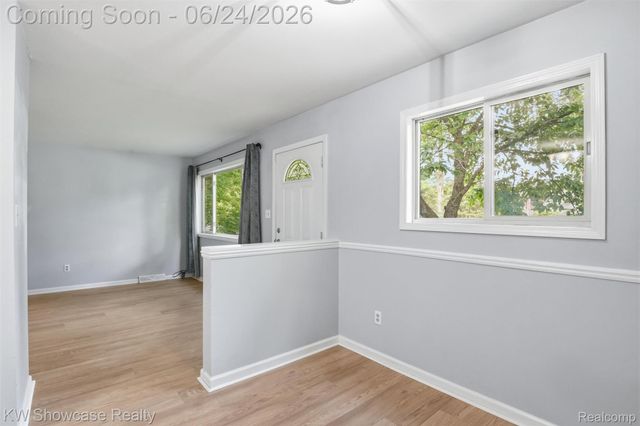 801 Farnsworth Road, White Lake Charter Township, MI 48386
