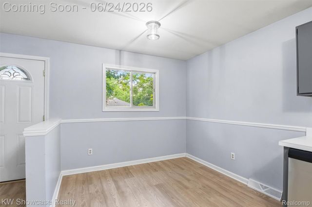 801 Farnsworth Road, White Lake Charter Township, MI 48386