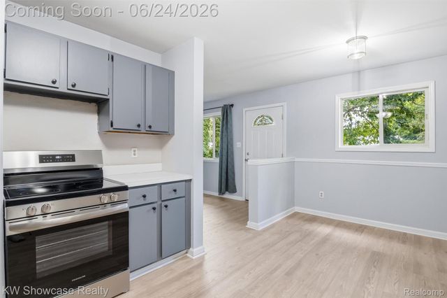 801 Farnsworth Road, White Lake Charter Township, MI 48386