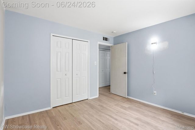 801 Farnsworth Road, White Lake Charter Township, MI 48386