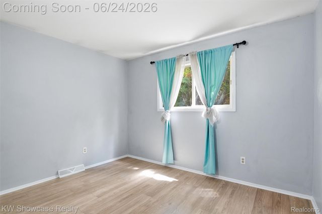 801 Farnsworth Road, White Lake Charter Township, MI 48386