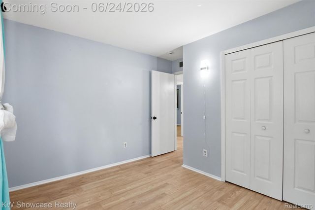 801 Farnsworth Road, White Lake Charter Township, MI 48386