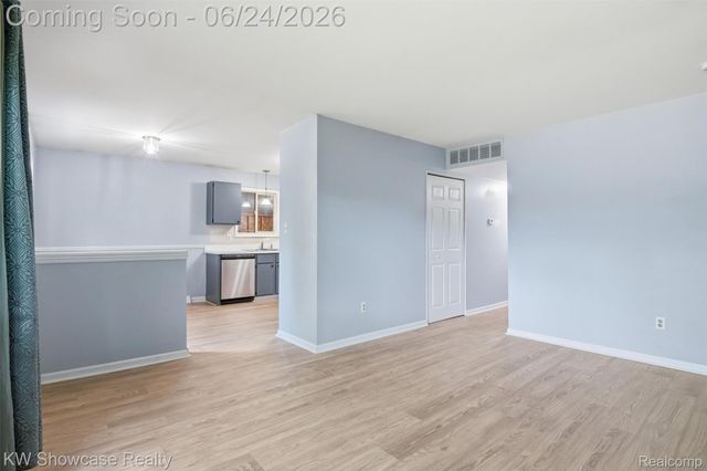 801 Farnsworth Road, White Lake Charter Township, MI 48386