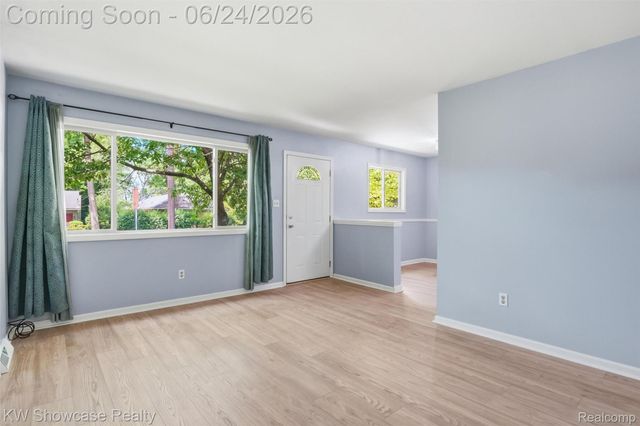801 Farnsworth Road, White Lake Charter Township, MI 48386