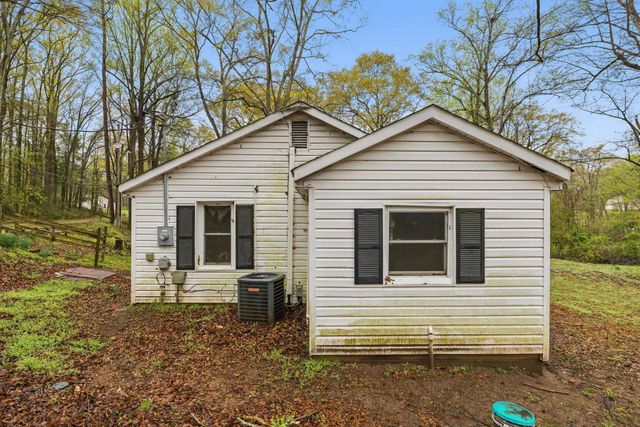 207 Streamside Drive, Chesnee, SC 29323