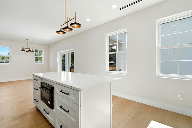 2501 QUINCY STREET S, St Petersburg, FL 33711