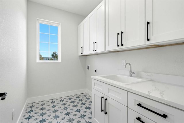 2501 QUINCY STREET S, St Petersburg, FL 33711