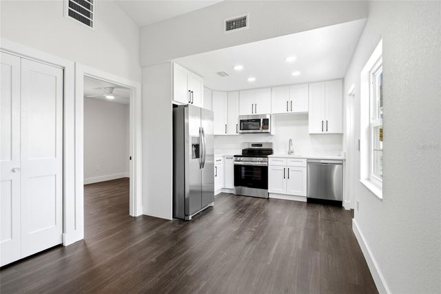 2501 QUINCY STREET S, St Petersburg, FL 33711