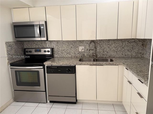 16570 NE 26th Avenue 3C, North Miami Beach, FL 33160