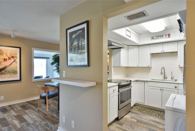 637 MIDWAY DRIVE B, Ocala, FL 34472