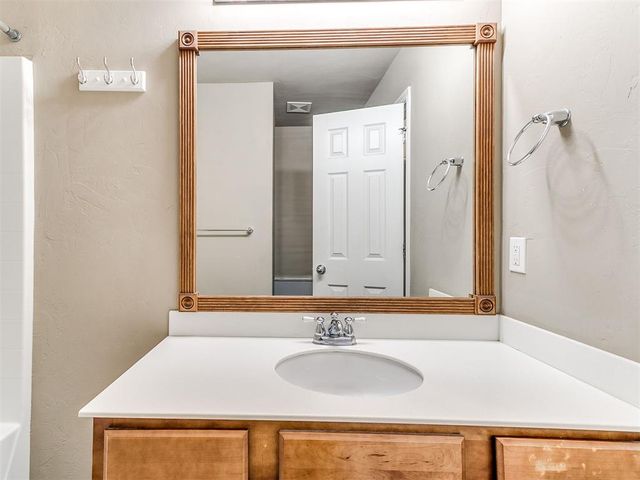 2213 NW 157th Street, Edmond, OK 73013