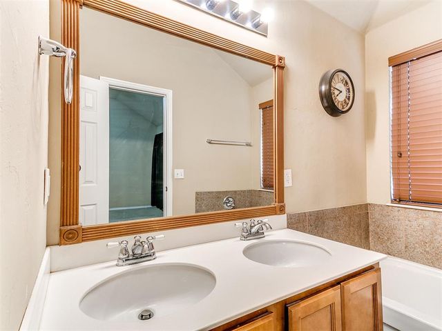 2213 NW 157th Street, Edmond, OK 73013