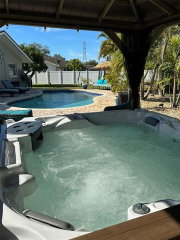 2686 CLUBHOUSE DRIVE S, Clearwater, FL 33761