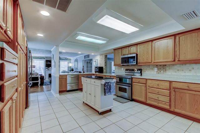 2686 CLUBHOUSE DRIVE S, Clearwater, FL 33761