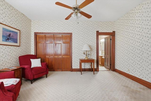 2048 HORSE CREEK Road, Sidney, IA 51652