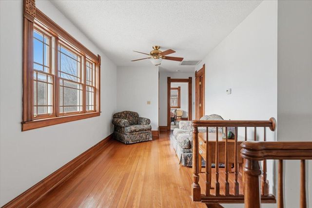 2048 HORSE CREEK Road, Sidney, IA 51652