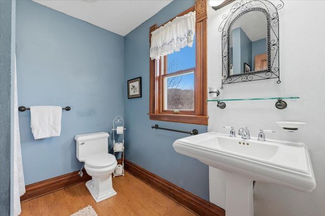 2048 HORSE CREEK Road, Sidney, IA 51652