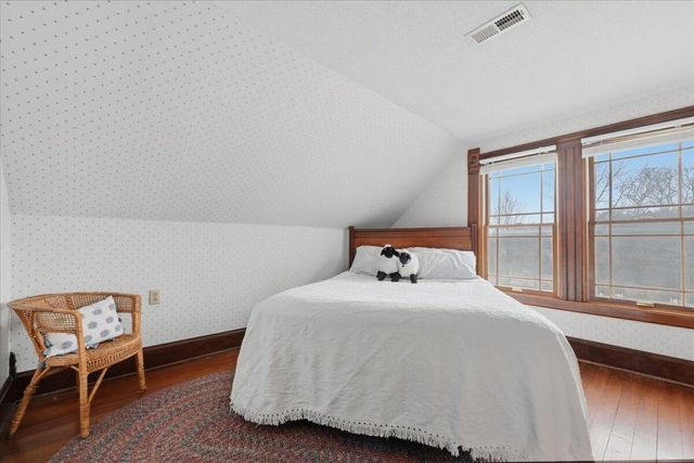 2048 HORSE CREEK Road, Sidney, IA 51652