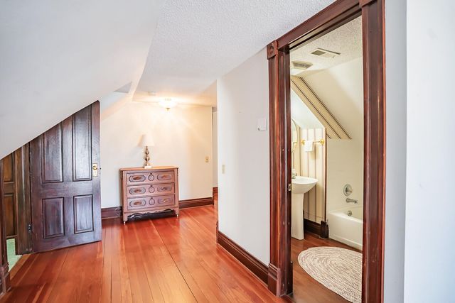 2048 HORSE CREEK Road, Sidney, IA 51652