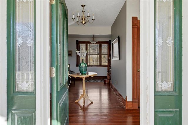 2048 HORSE CREEK Road, Sidney, IA 51652