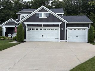16964 Arbor Way Drive, Nunica, MI 49448