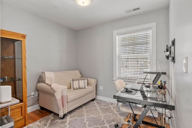 2 Boardwalk Dr 2, Andover, MA 01810