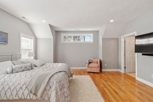 2 Boardwalk Dr 2, Andover, MA 01810