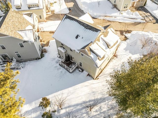 2 Boardwalk Dr 2, Andover, MA 01810