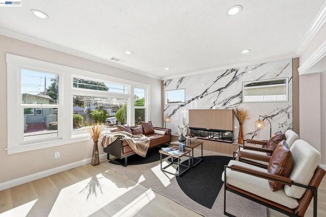 3277 Sterling Ave, Alameda, CA 94501