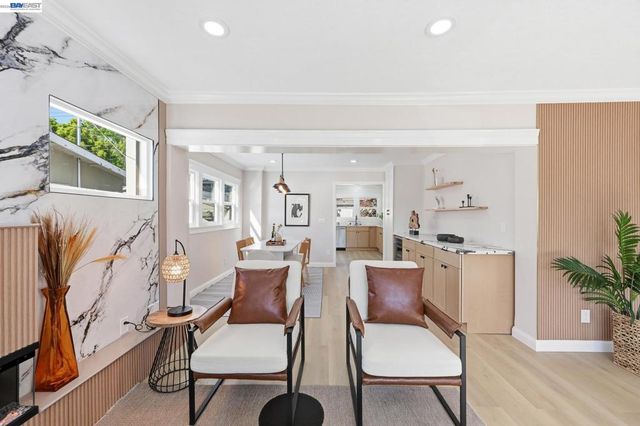 3277 Sterling Ave, Alameda, CA 94501