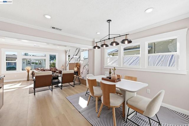 3277 Sterling Ave, Alameda, CA 94501