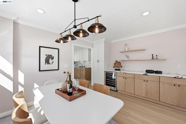 3277 Sterling Ave, Alameda, CA 94501