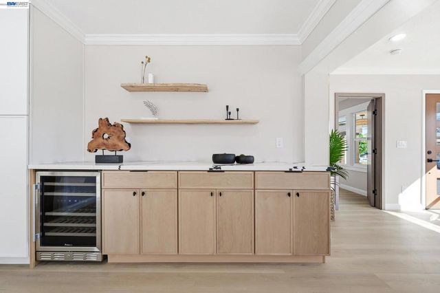 3277 Sterling Ave, Alameda, CA 94501