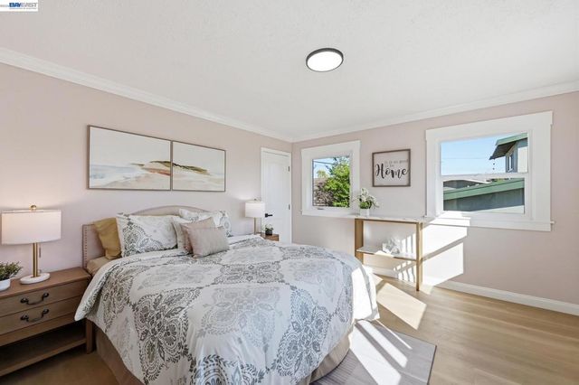 3277 Sterling Ave, Alameda, CA 94501