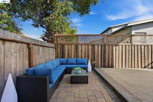 3277 Sterling Ave, Alameda, CA 94501